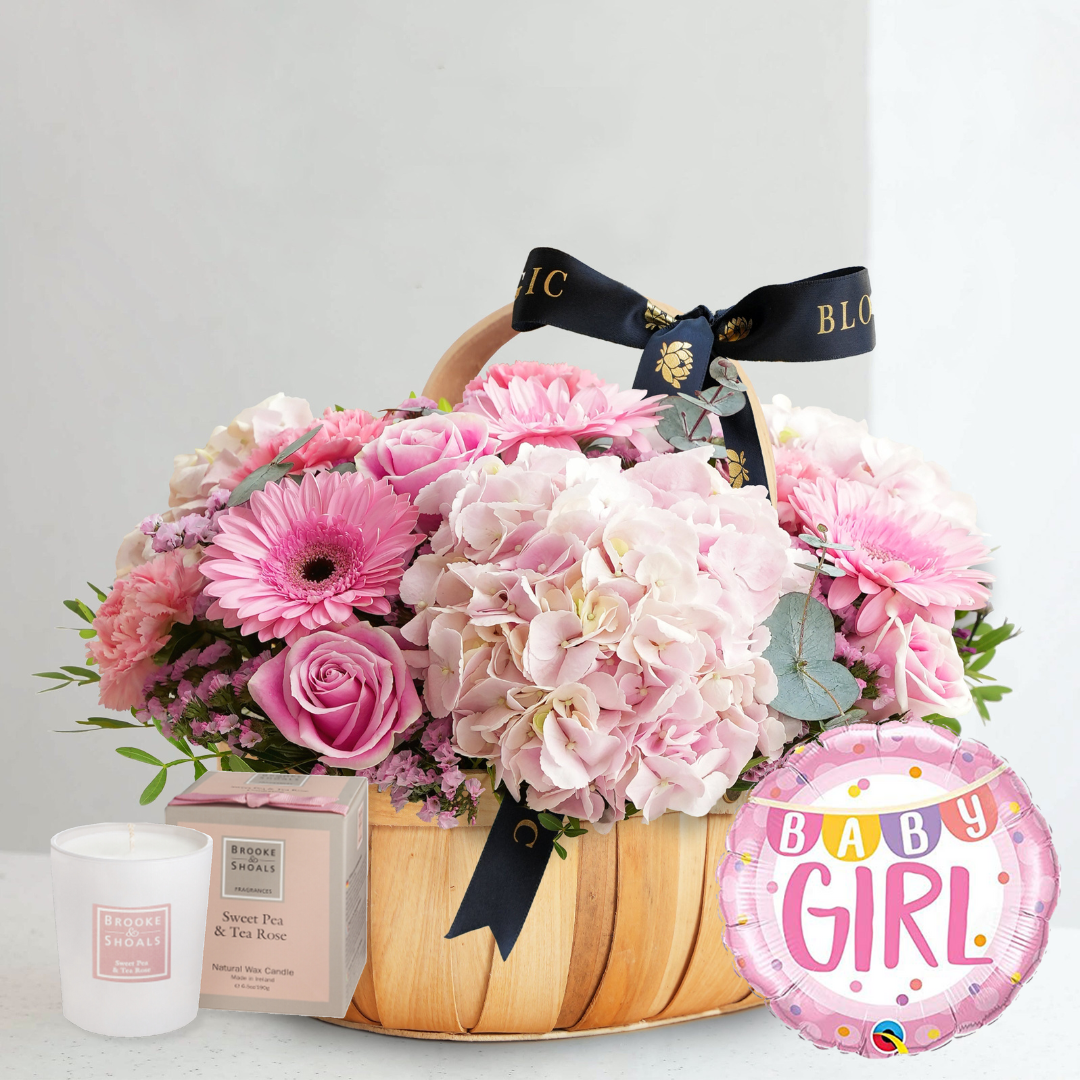 
              Pretty Pink Les Pétales d&#39;Amour Baby Gift Set