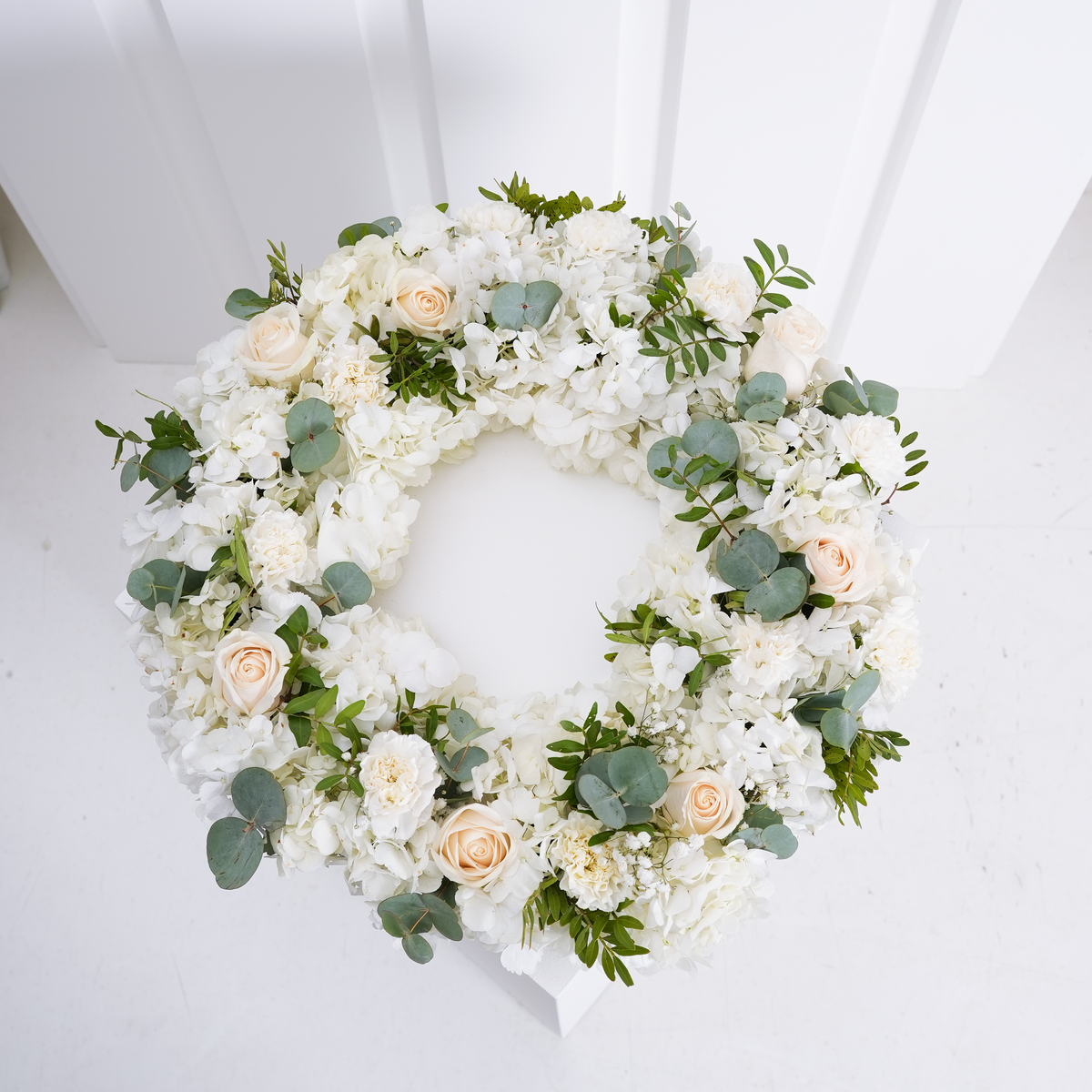 
              Espoir Funeral Wreath